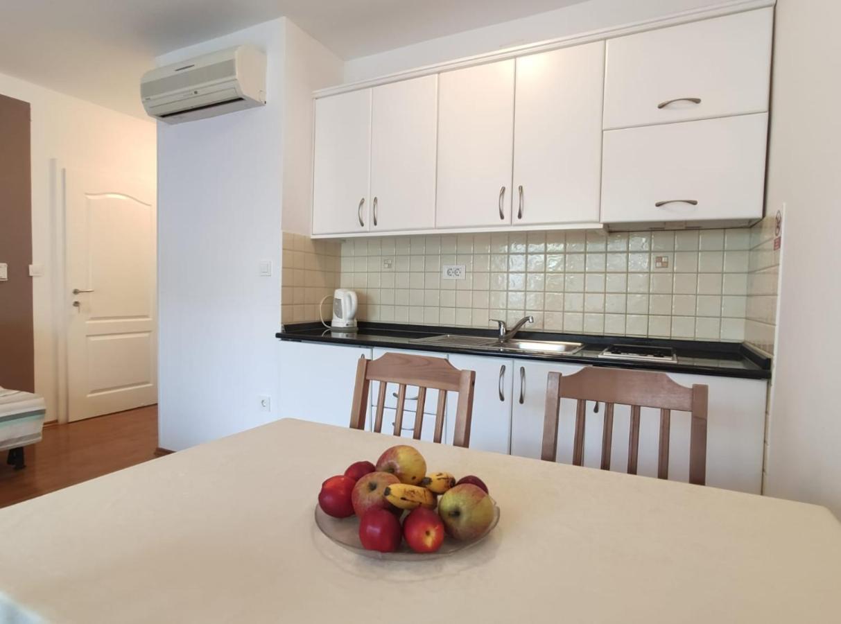 Ivana Apartman 2 Crikvenica Exterior foto